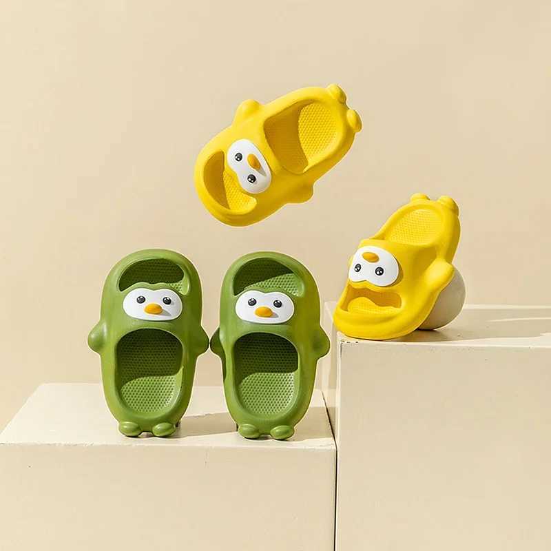 Children Bathroom Slippers Summer Solid Color Anti Slip Soft Sole Kid Slippers 2-8 Years Old Boys and Girls Cute Home SlippersT250311
