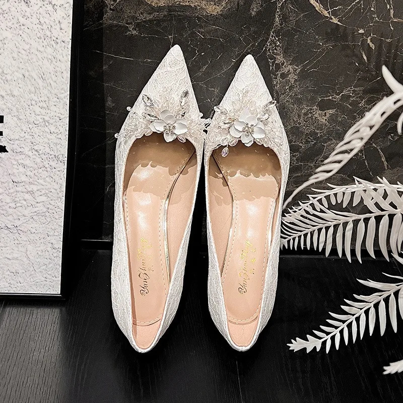 White Womens Wedding Shoes Thin Heel Pointy Rhinrhinene Flower French Bride Bridesmaid High Heels 250310