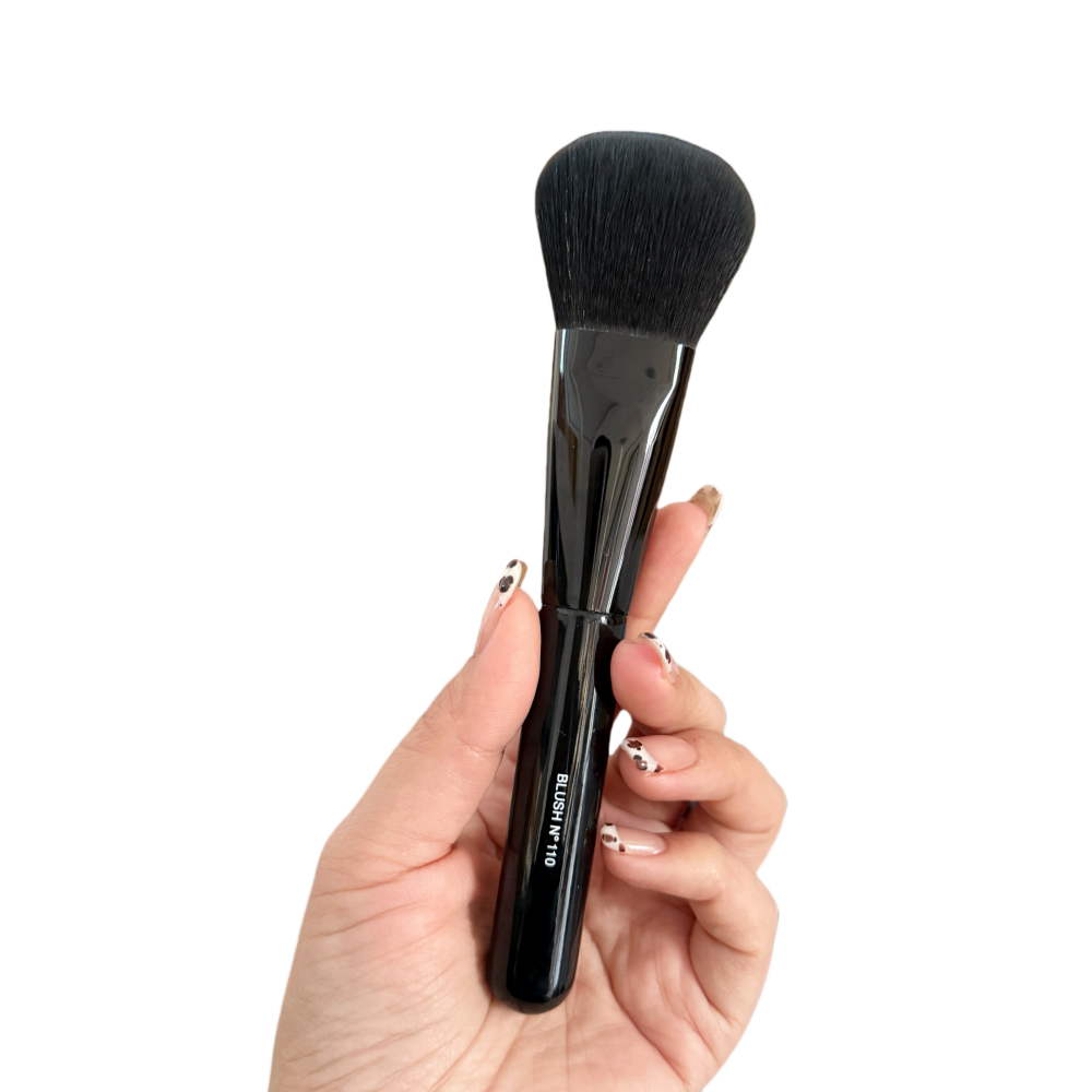 LES PINCEAUX de Blush Brush No 110 Powder Brush 107 Eye Liner Makeup Brushes Set 4pcs Cosmetic Brush Kit S25519