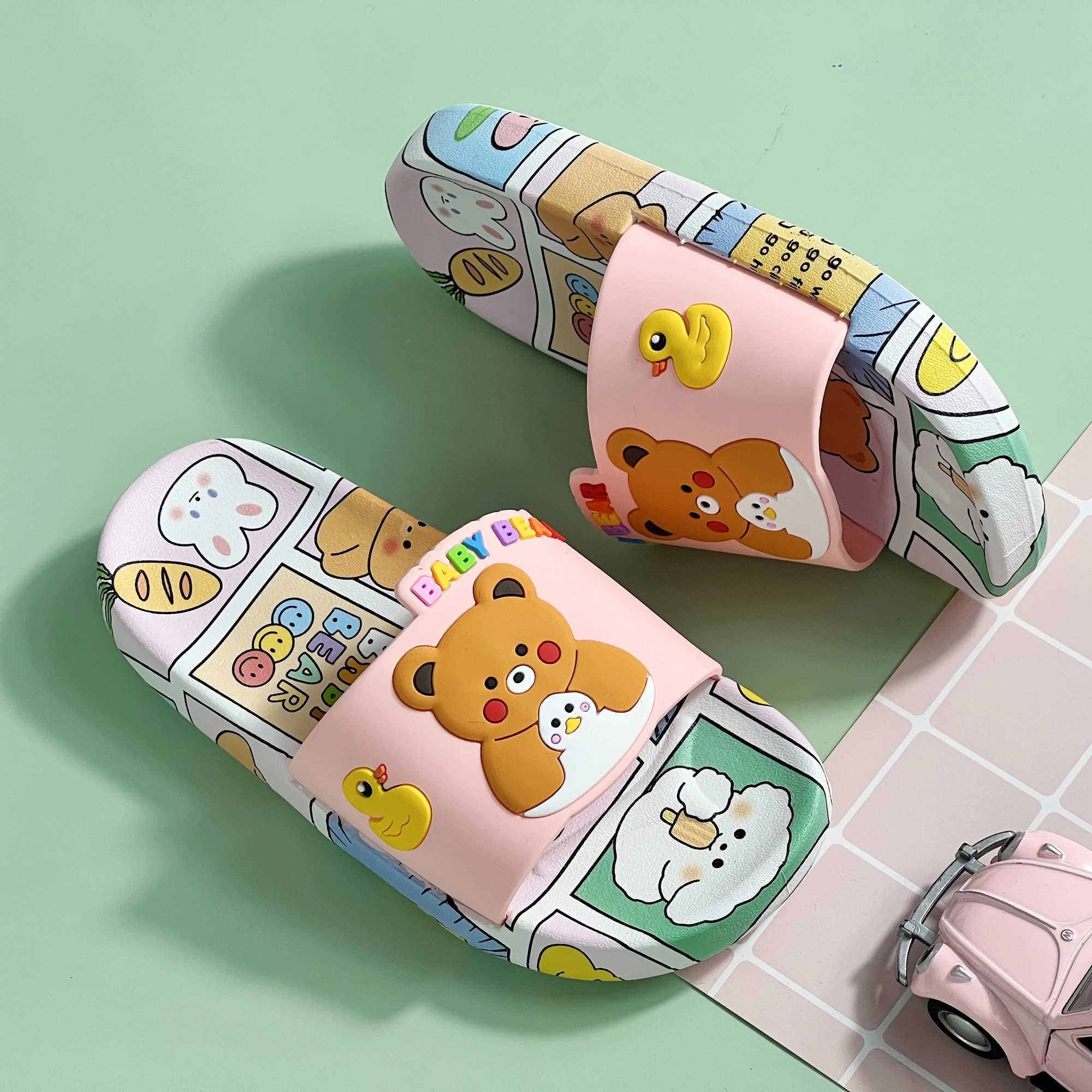 Boys Girls Toddler Slides Slippers Slide Sandals for Kids Cute Cartoon Beer Open Toe SandalsT250311