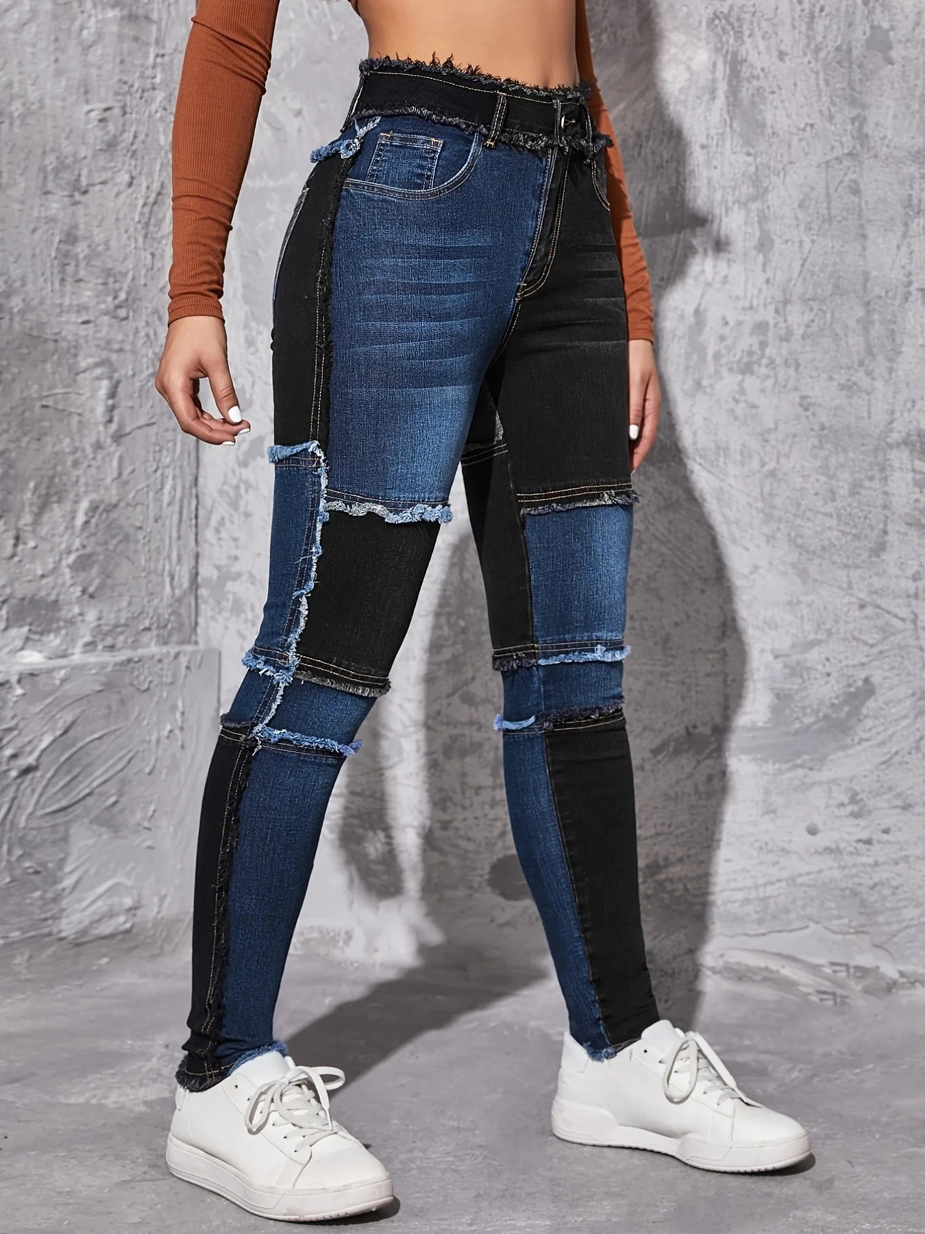 Womens Blue and Black Contrast Tight Jeans 250311