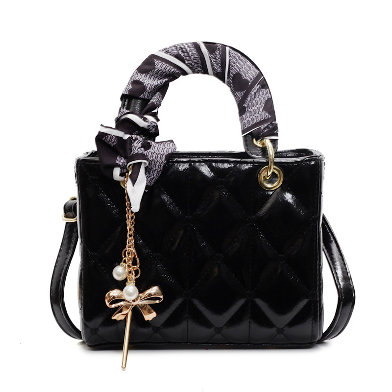 Autumn And Winter High-end Niche Handbag, Women's Multifunctional Dia Grid Slanted Fashion Designer Handbag