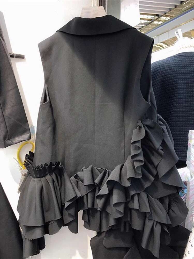 LANMREM Irregular Vest For Women Notched Collar Asymmetry Ruffles Spliced Black Coat Fashion 2025 Summer Autumn New 2Da5800