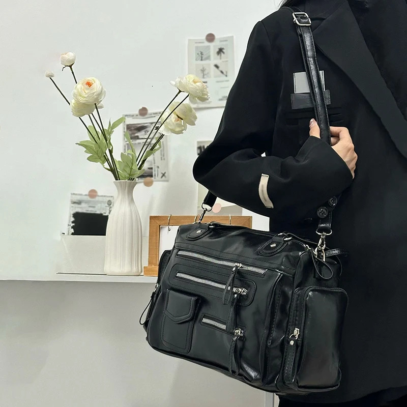 Retro Tote Bag PU Soft Motorcycle Bags Travel Zipper Pocket Fashion Crossbody Pack Outdoor Camping Hiking Weekend Satchel Women 250311
