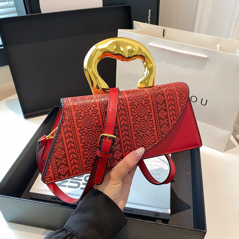 French Shell 2024 New Trendy Western Style Electroplated Handbag Printed Splicing Bag