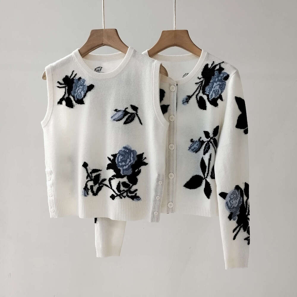 TB Autumn/Winter New Flower Jacquard Woolen High End Style Women's Temperament Round Neck Long Sleeve Knitted Cardigan Sweater