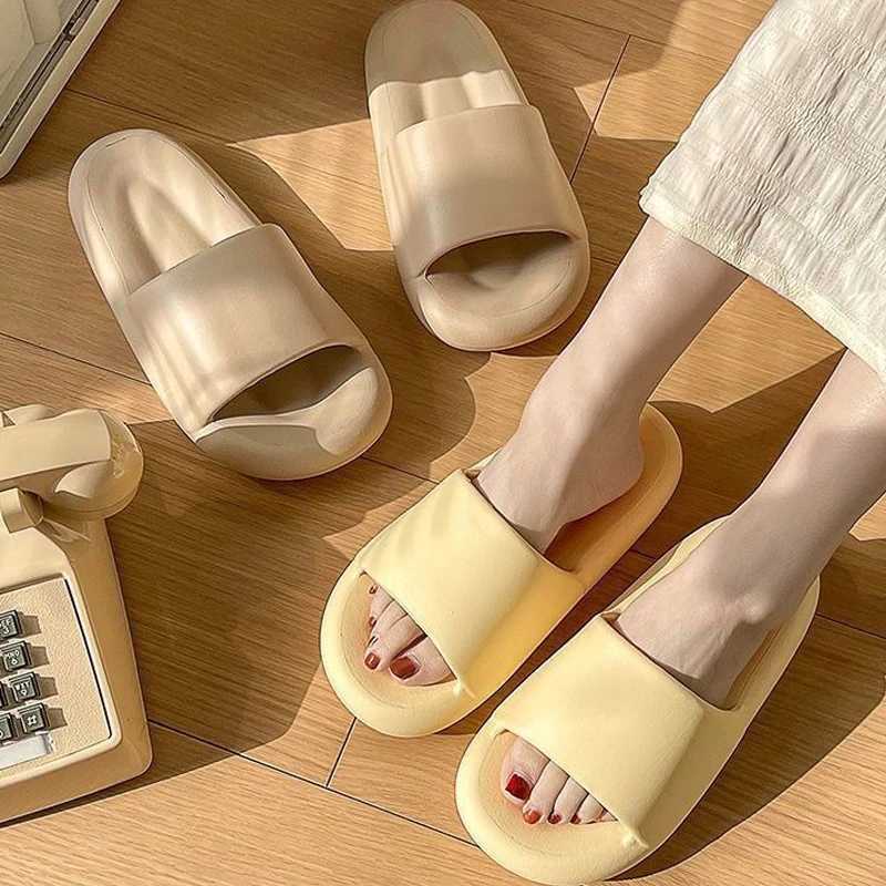 Crestar Summer New Platform Slippers For Women Fashion Soft Cloud Outdoor Beach Sandals Couple Indoor Antiskid EVA Bath SlidesT250311