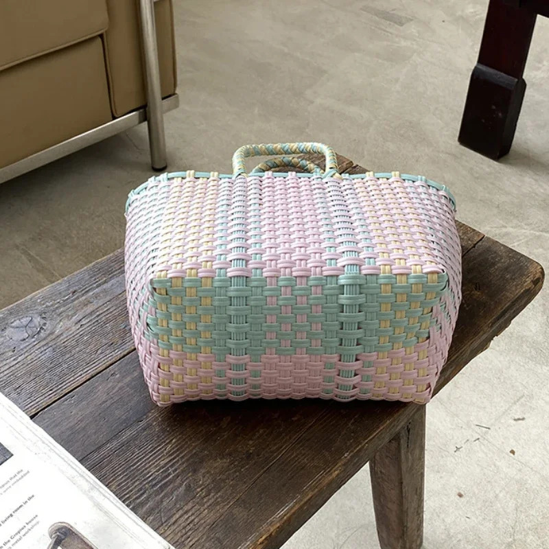 2024 New Vegetable Basket Summer Fashion PVC Handbag Hand Woven Bag Patchwork Striped Tote Beach Bags Purses and Handbags R250311