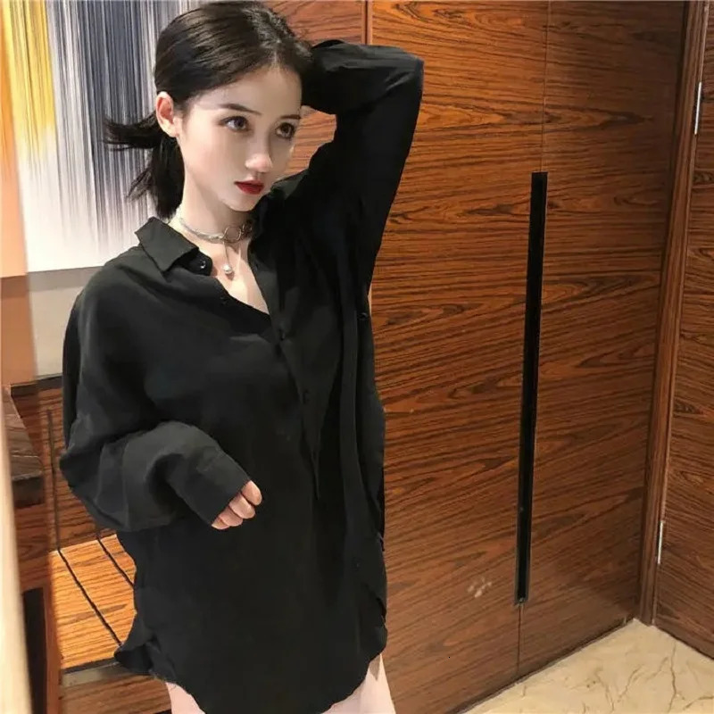 Minimalist Oversize Full Sleeve Women Basic Black Shirt Button Up Blouse Turn Down Collar BF Long Shirts Autumn Cardigan Tops 250311