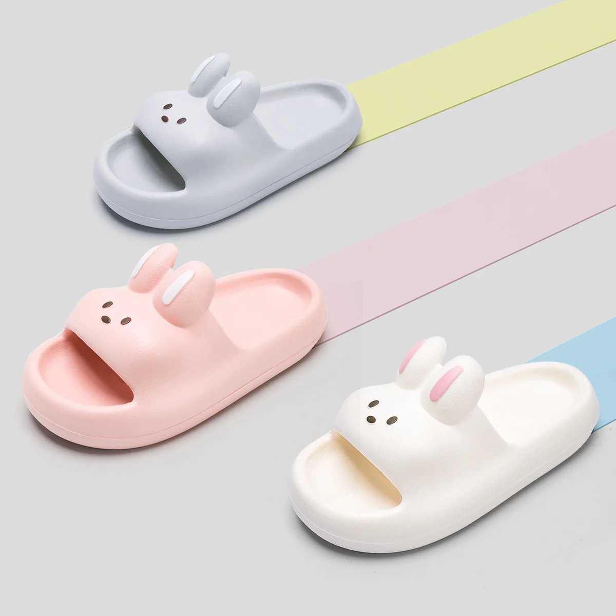 2025 New Summer Kids Slippers Girls Princess Cartoon Cute Non-Slip Bathroom Shower Parent-Child Cool Sandals for GirlsT250311