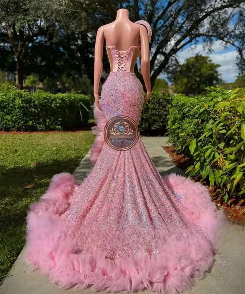 Pink O Neck Long Prom Dress For Black Girls Sequined Slit Birthday Party Dresses Ruffles Evening Gowns Beaded Crystal Customized