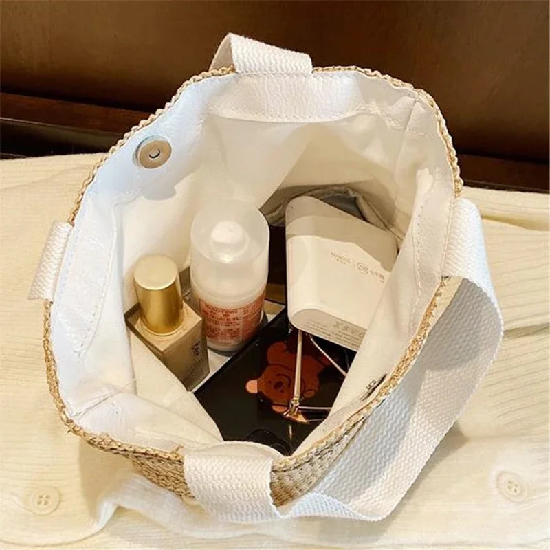 Fsahion Woven Ladies Straw Woven Handbag for Womens Holiday Beach Casual Tote Top-Handle Bags Handmade Retro Shoulder Bags 2024 R250311