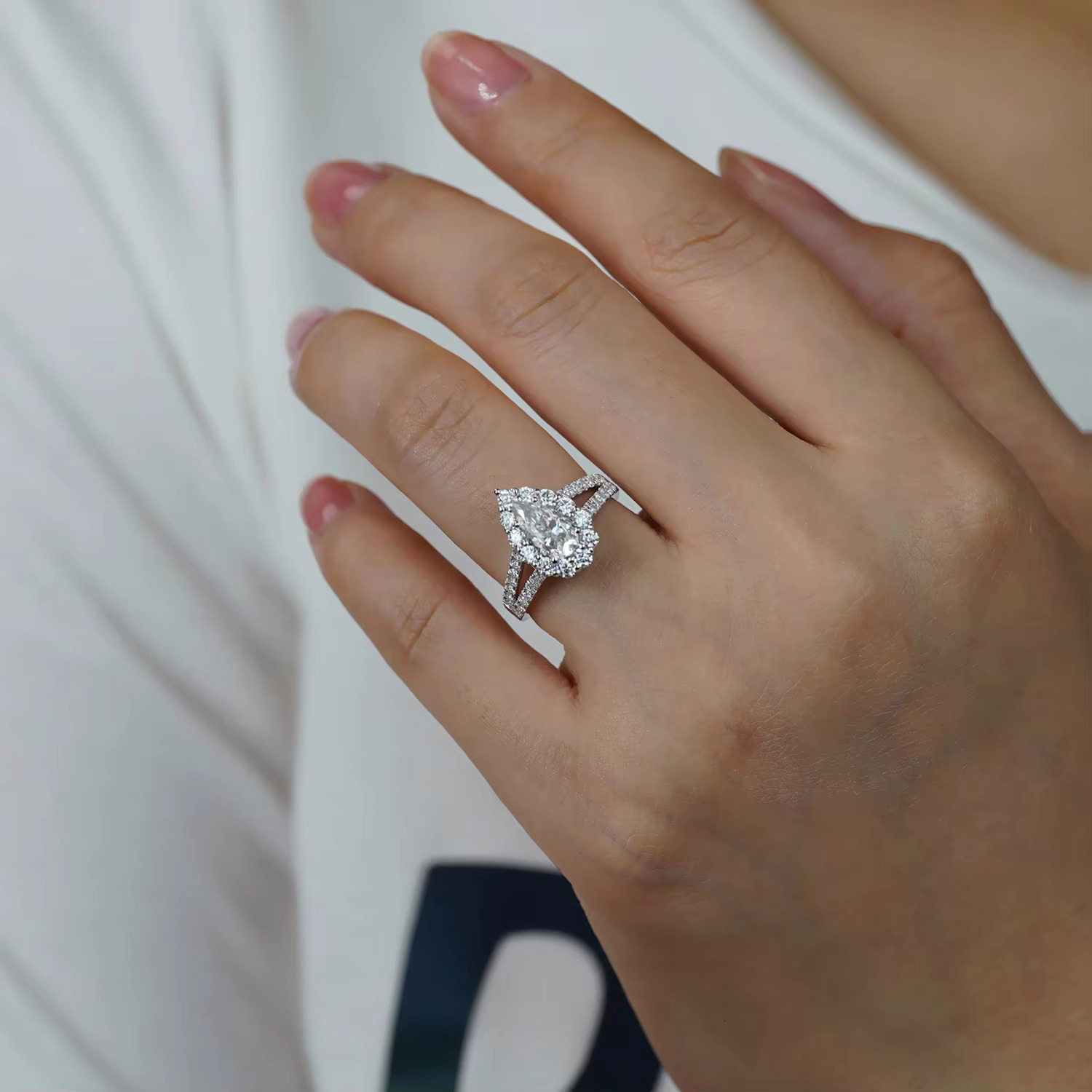 High Quality Full Diamond Moissanite 1ct Ring 18K Gold Plated Double Row halo Pear Cut Moissanite Engagement Ring