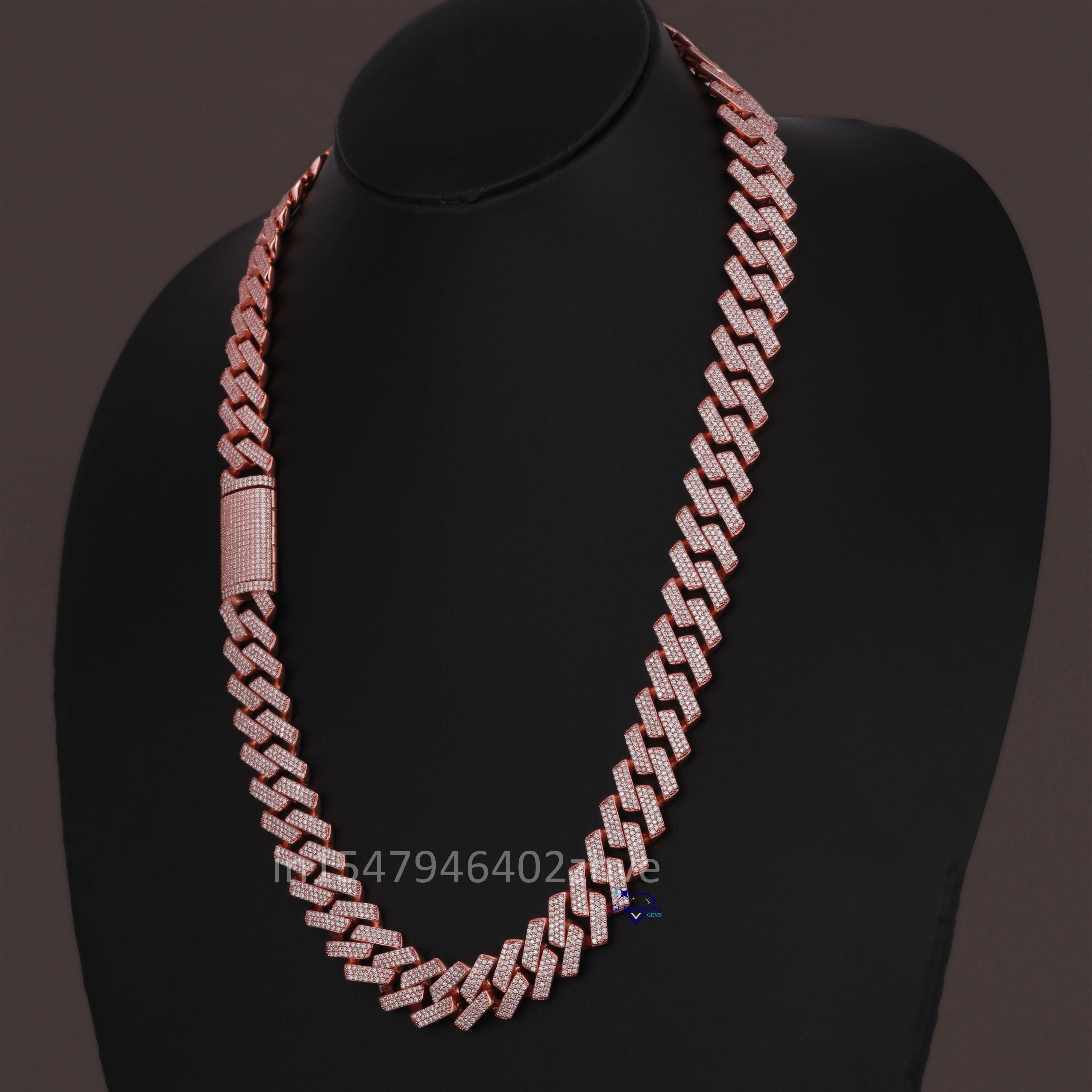 Best-Selg 18 mm Cuban k Chain in Sterg Sier Fully Loaded with Lab-Grown Dias Best Necklaces for Men