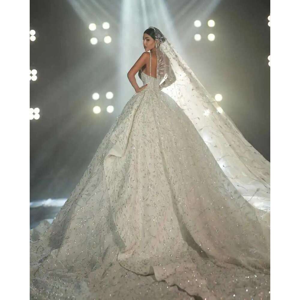 Sexy spaghetti strap dress graceful sleeveless sequins lace custom glitter wedding dresses robe de