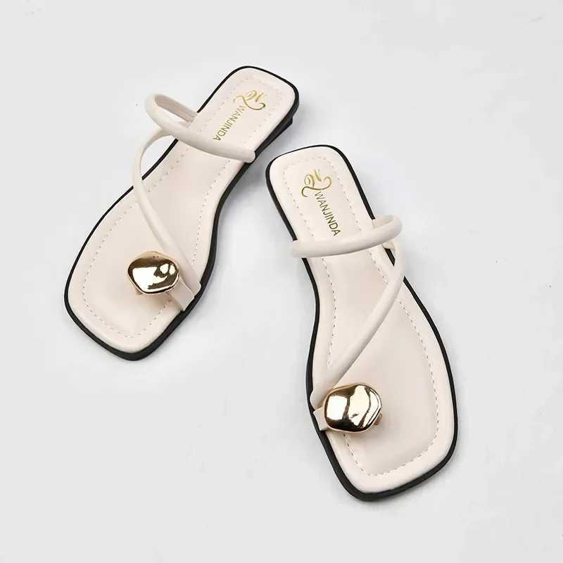 Summer Narrowband Womens Slide Fi Metal Decoration Low Heel Slide Ladies Elegant Slide Leisure Outdoor Beach Flip CoverXJ250311
