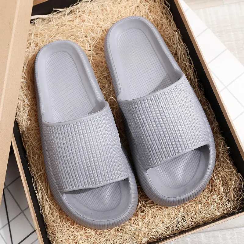 Childrens sandals and slippers Summer girl breathable baby indoor soft sole anti slip wear-resistant and fecal feeling slippT250311