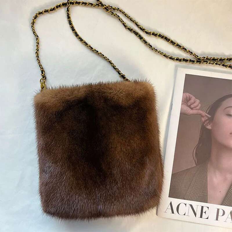 New Women's Korean Single Shoulder 100% Fashion Zero Wallet High End Mink Skin Bag Birthday Gift 2023