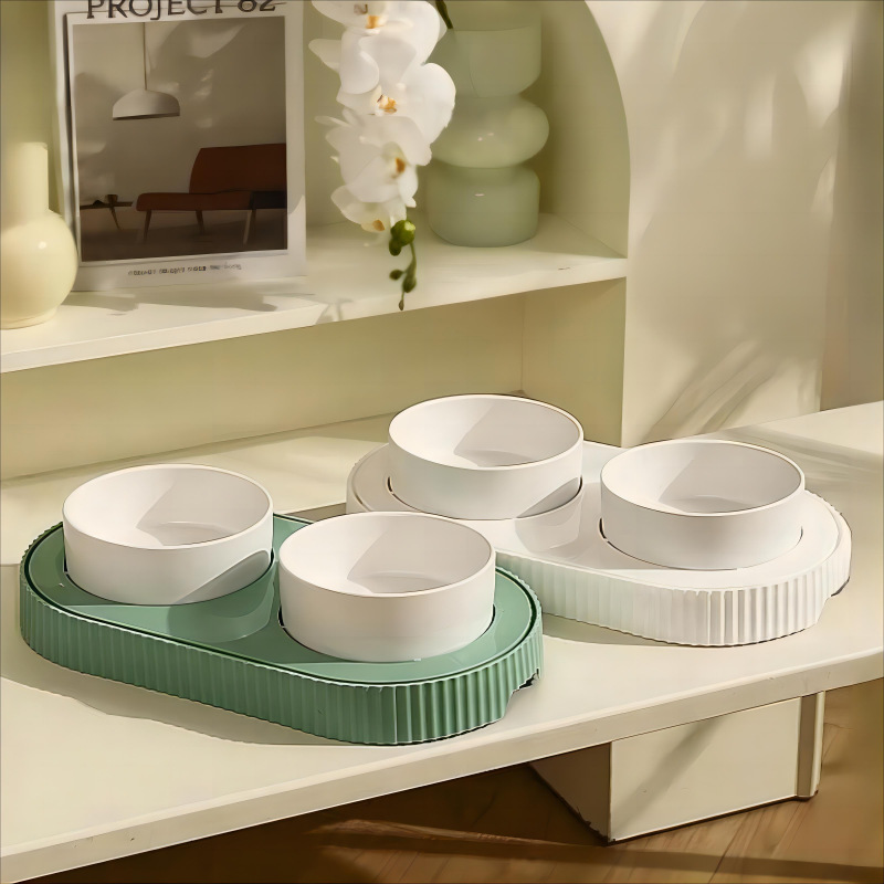 Thermostatic Heated Cat & Dog Feeding Set - Dual-Ceramic Design with Built-In Water Dish for Pets