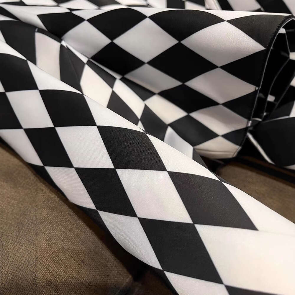 Autumn Winter New Fashionable Socialite Black And White Extra Set Diamond Grid Belt Extended Trench Coat