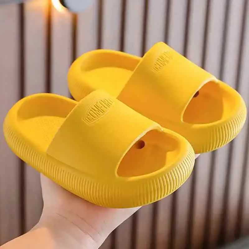 Childrens Slippers for Summer Boys and Girls Indoor Bathroom Soft-Soled Thickened Anti-Slip Baby Slippers and Cool SandalsT250311