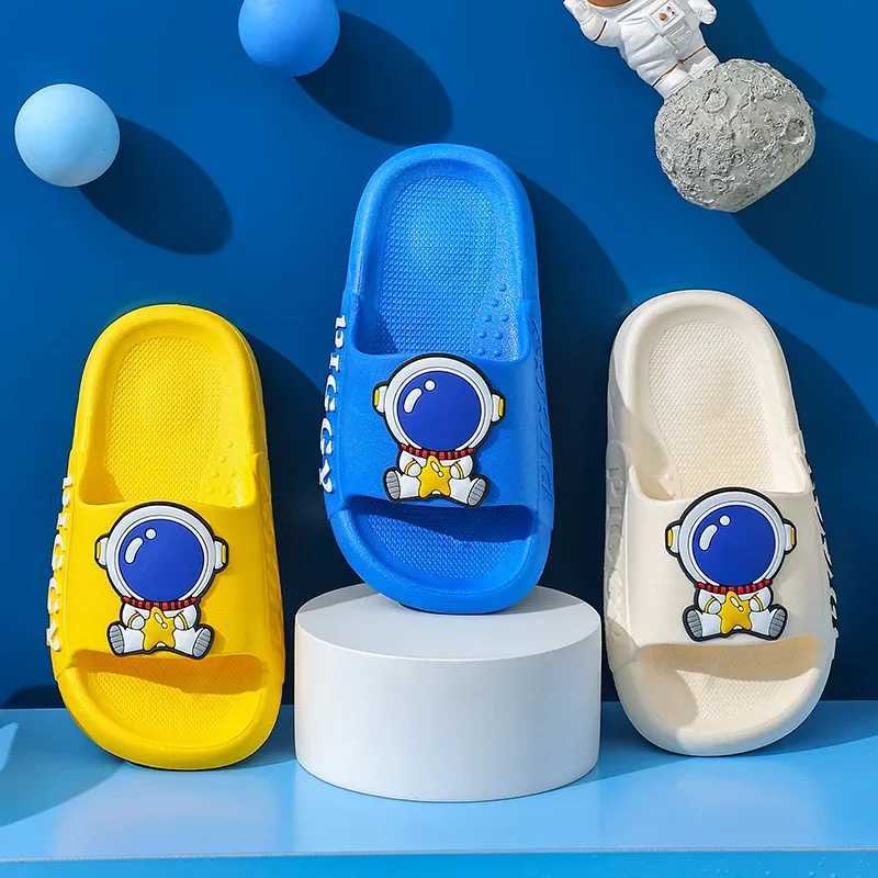Children Slippers Paternity Indoor Home Shoes Boys Girls Non-slip Shower Flip-flops Sandals Kid Cartoon Outdoor Walking FootwearT250311