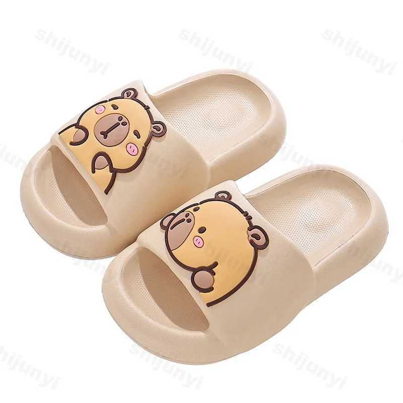 Capybara Girls Slippers Cute Cartoon Summer 2025 Women Slippers Soft EVA Bathroom Sandals Parentage Boys Outdoor Beach Kid ShoesT250311
