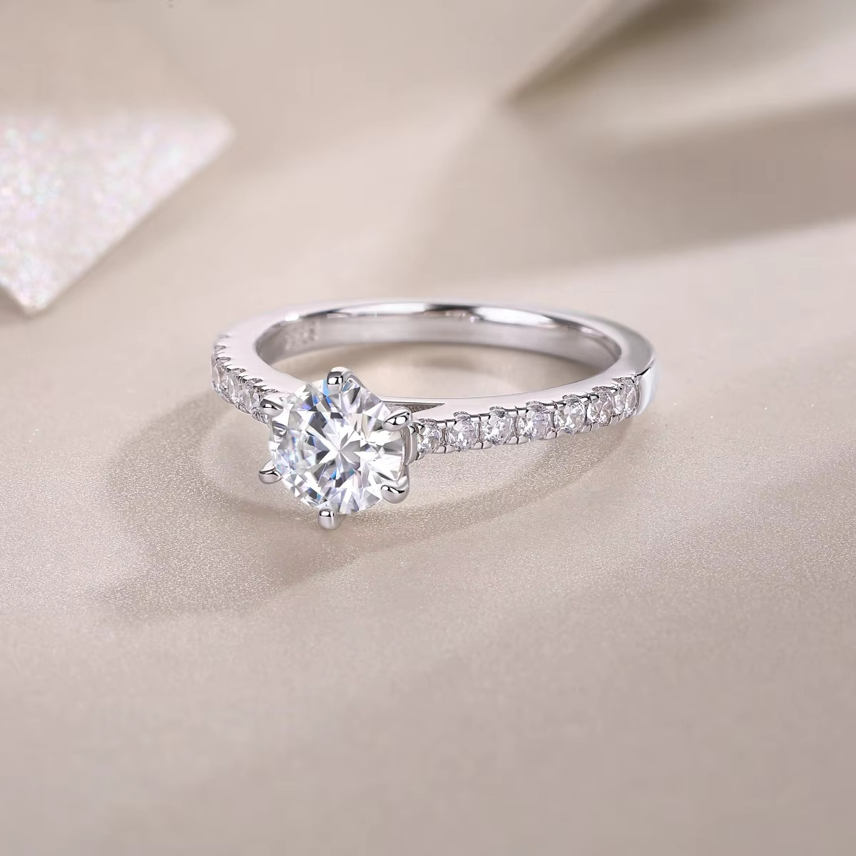 Custom Luxury Dainty 925 Sterling Silver Moissanite Diamond Ring Wedding Engagement Jewelry Ring VVS Moissanite Ring for Women