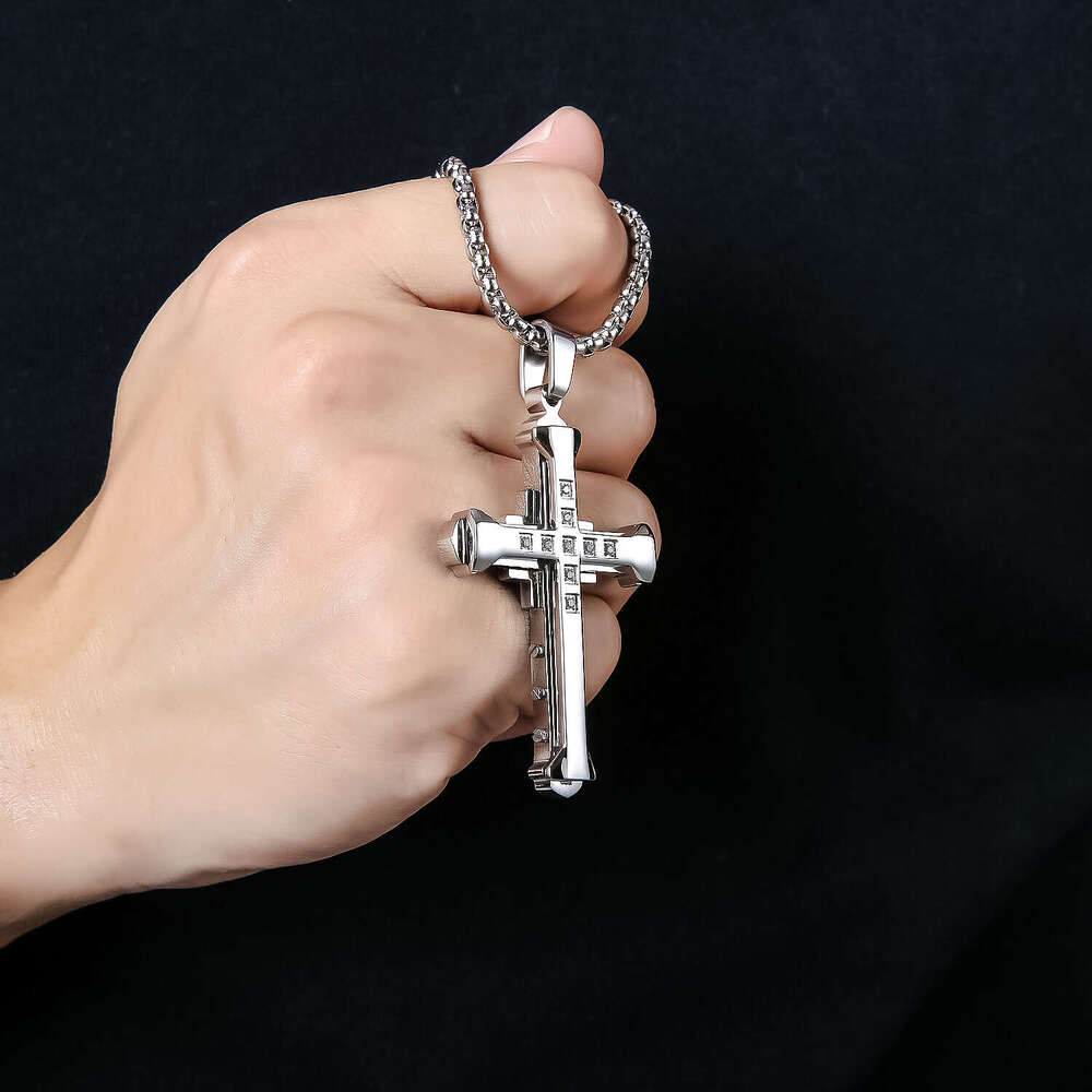 Hot selg hip-hop Dark Knight men's dia studded cross stainless steel pendant necklace