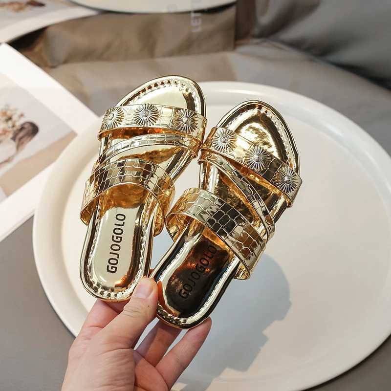 Girls Slippers 2024 Summer New Outerwear Girls Cross Flip-flops Open Toe Princess Non-slip Beach Sandals TideT250311