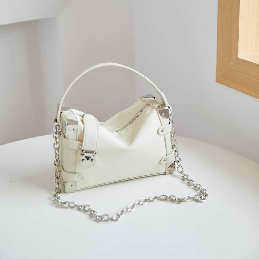 Women's Bags Crossbody autumn handbag casual simple chain fashionable temperament high-end punk bag for women momei