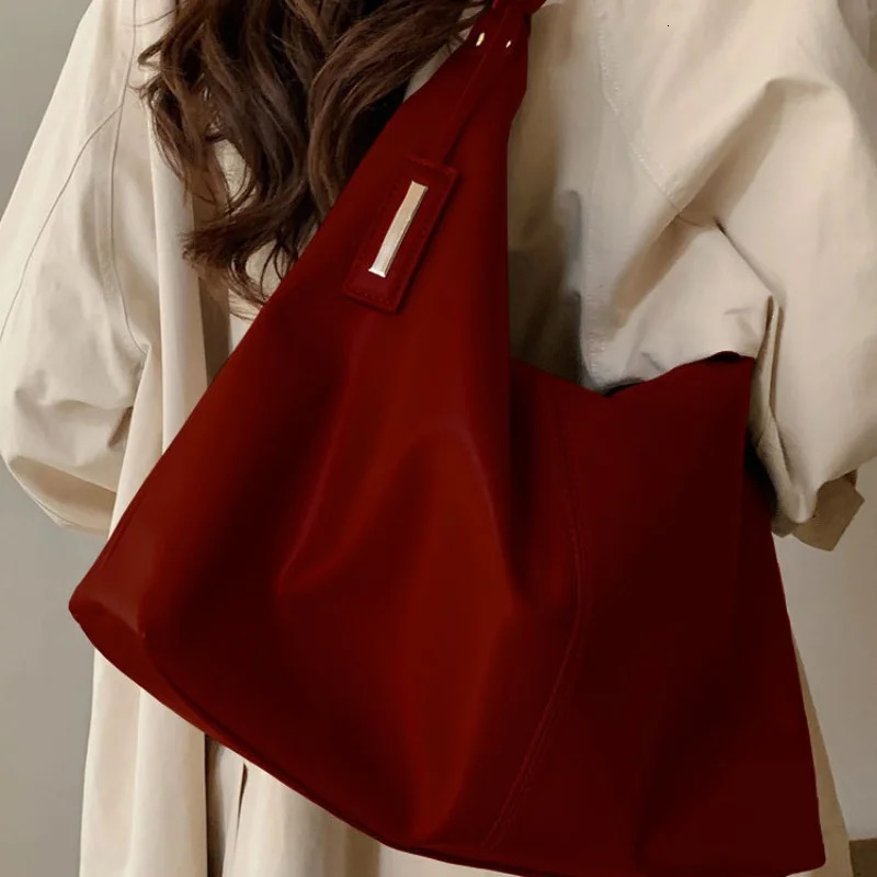 Vintage Female Large Capacity Shoulder Bags Retro Wedding Tote Bags Casual Red PU Leather Handheld Womens Handbags 250310