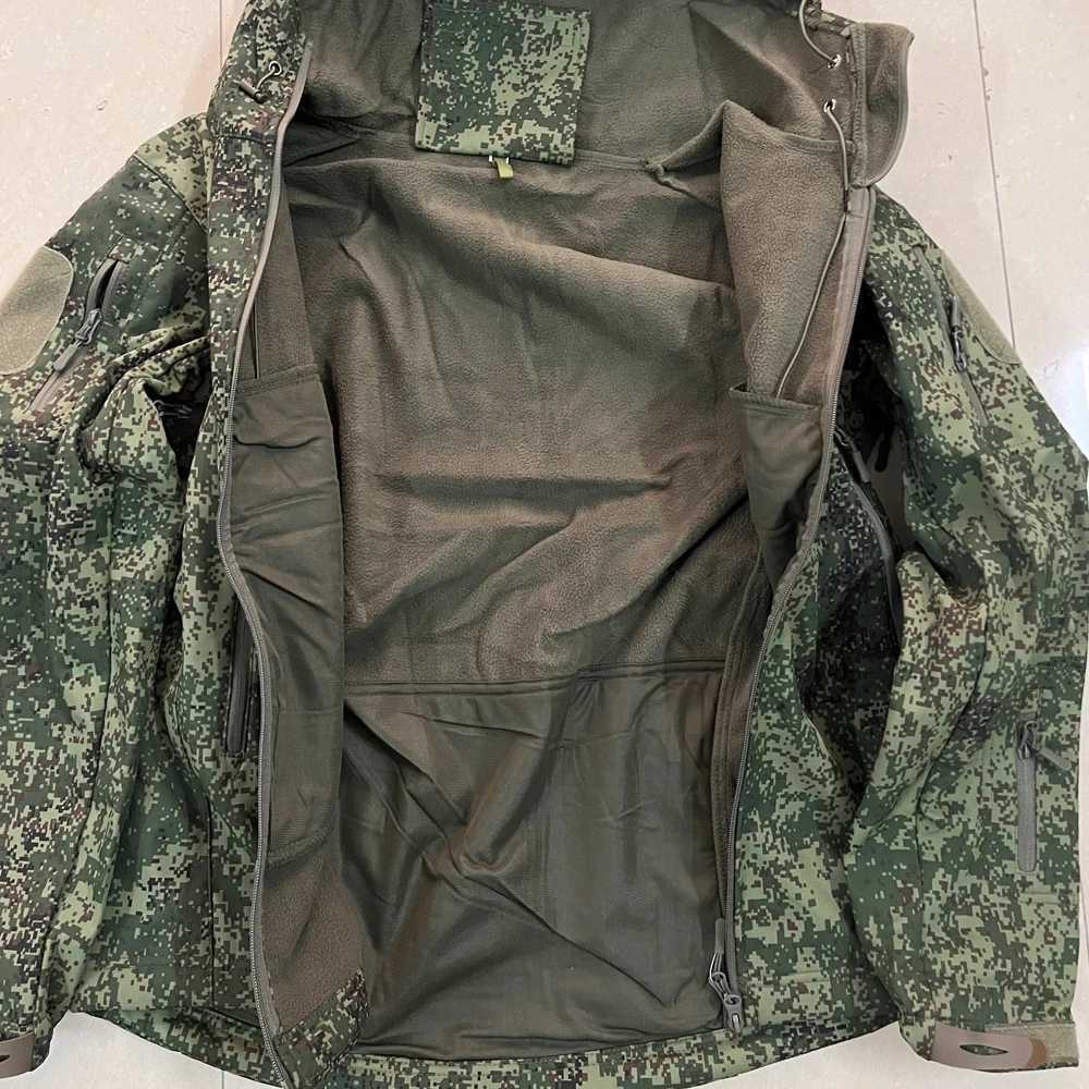 Camouflage Jackets Outdoor Hiking Hunting Clothing Windproof Waterproof Shark Skin Soft Shell Sports Tactical Fleece Warm CoatsT250311