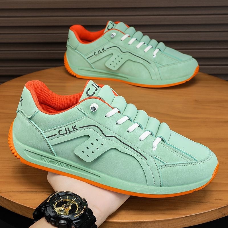 Sports Men's Korean Version 2025 Autumn New Outdoor Thick Soled Low Top Trendy Fashionable Running Casual Board Shoes Men
