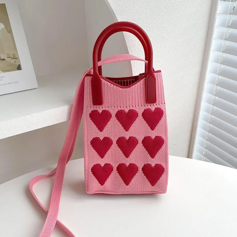 Korean Fashion Heart Knitted Mini Square Handbag for Women Small Mobile Phone Shoulder Bags Girls Cute Outdoor Crossbody Bags R250311
