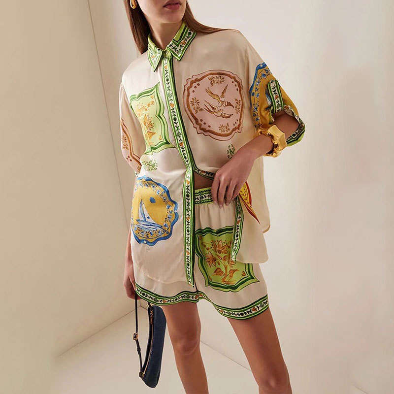 2025 Fashion Printed Button Shirt Elastic Waist Pocket Shorts Women's Two Piece Set KLMY
