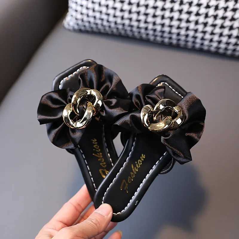 Girls Satin Bow Kids Versatile Slippers 2024 Summer New Green Simple Korean Kids Fashion Flat-bottomed Flip-flops Beach ShoesT250311