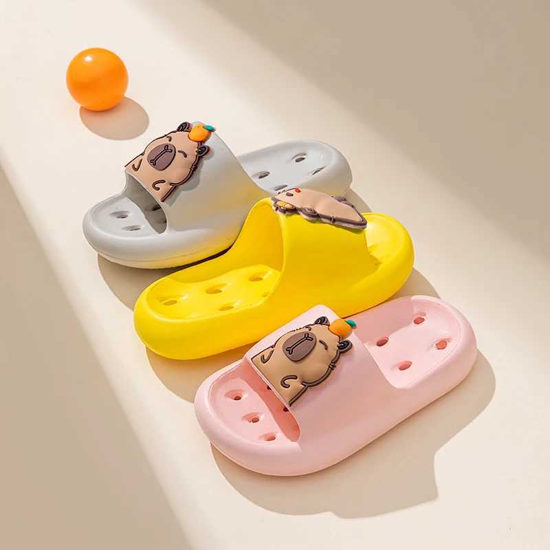 Cute Capybara Design Thick Sole Women girl Slippers Slides Bathroom Beach Indoor Sandals Summer Couple ShoesT250311