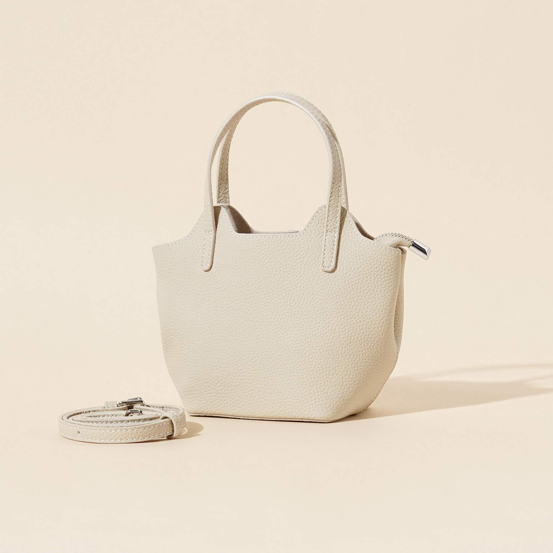 2025 Autumn And Winter New Top Layer Cowhide Classic Style Vegetable Basket Bag Women's Handbag Casual Versatile Fashion High-End Feeling