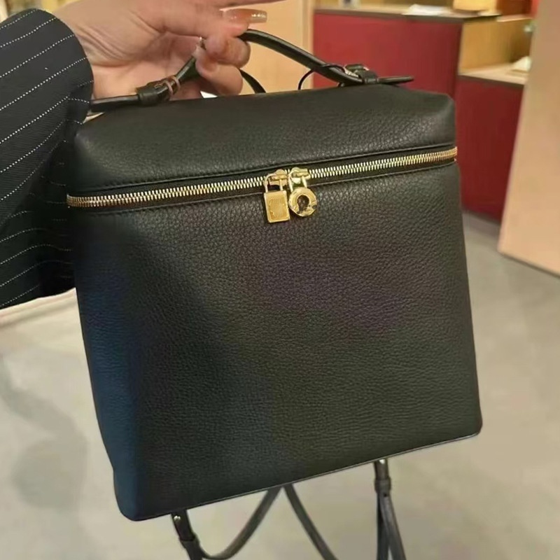2025 Light Luxury and Genuine Leather Handheld Lunch Box Bag with Premium Quality Women's Popular and Vintage Square Bag with Large Capacity