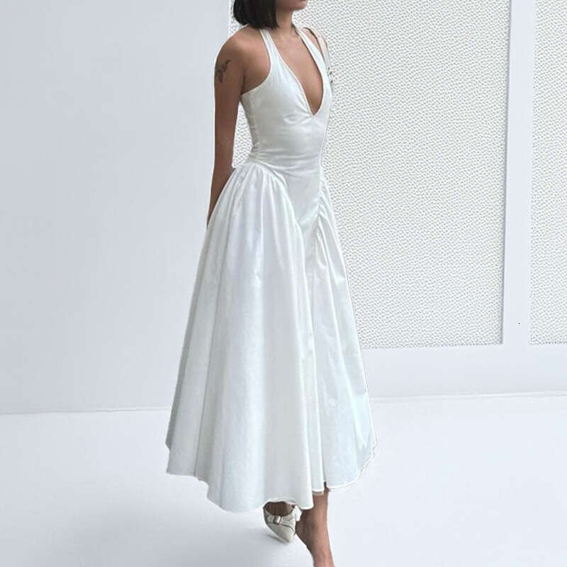 2025 Spring Women's Solid Color Sexy Deep V Hollow Hanging Neck Style Dress KLMY