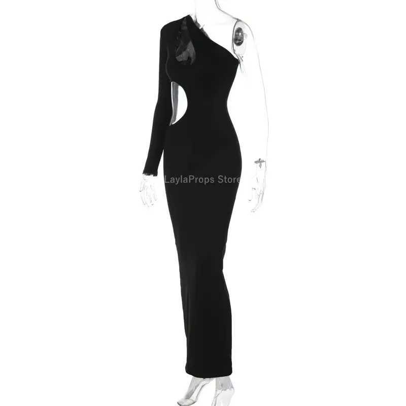 A fashionable shoulder down maternity gown with long sleeves and hollow design specially designed for parties worn every day in photos X250224