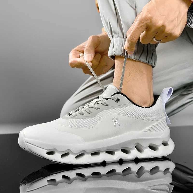 New Arrival 2025 Mens Shoes Sneakers Mens Tennis Luxury S Mens Casual Shoes Trainer Race Breathable Shoes Fashion Loafers Running Shoes T250311