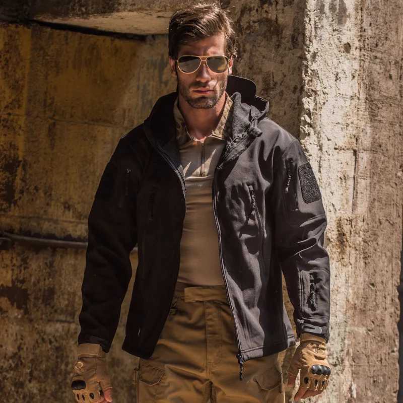 Tactical Jackets Men Thin Spring Coats Outdoor Work Shark Skin Soft Shell Coats Windproof Waterproof Combat Jackets Hooded CoatsT250311