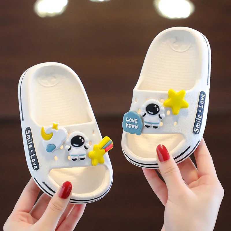 New Children Kids Baby Boys Girls Mules Clogs Summer Soft Sole Garden Beach Slippers Sandals Cave Hole Baby Shoes for Boys GirlsT250311