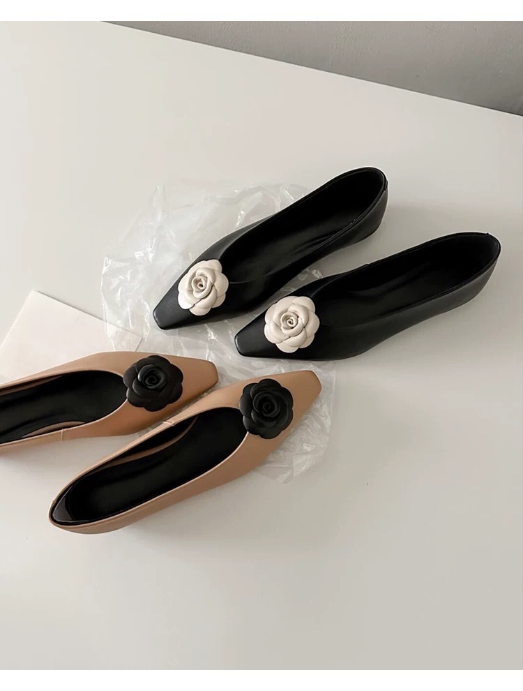 Genuine Camellia Flower Small Square Head Shallow Mouth Women s Single Shoes 2025 Summer New Fashion Designer Women s Sandals Multi Functional Flat Sh