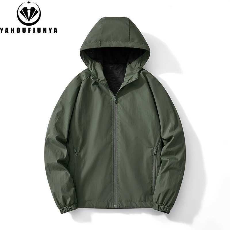 Hots 2025 Men Spring Outdoor Windbreak Hooded Jacket Men Autumn Solid Color Zipper Casual Fashion Brand Loose Jacket Coat MaleT250311