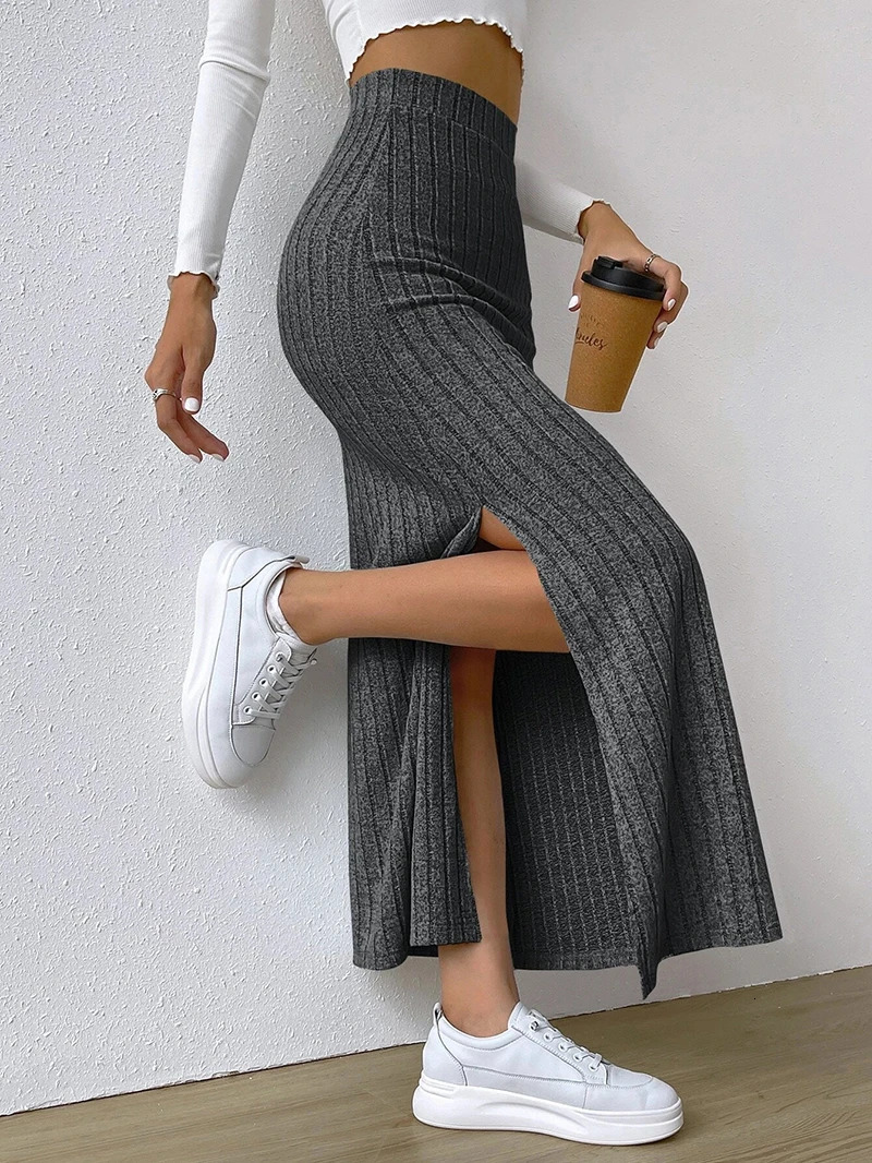 Midi Skirt Simple and sweet solid color with side seams transitions 250311