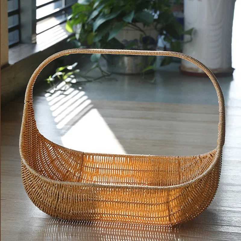 a Picnic Basket with Handle Open Top Garden Harvest Basket Fruit Vegetable Easter Candy Eggs Gathering Baskets X250311