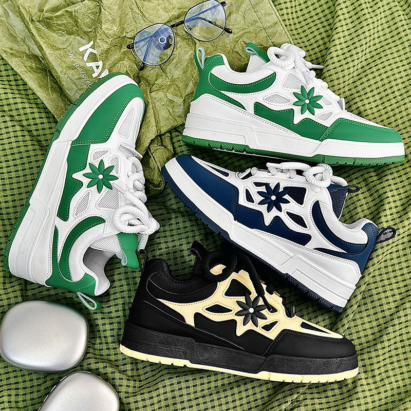 2025 Spring New Korean Edition Bread Shoes Designer Student Casual Board Shoes Men's Niche Fashion Skateboarding Shoes Outdoor Sports Shoes